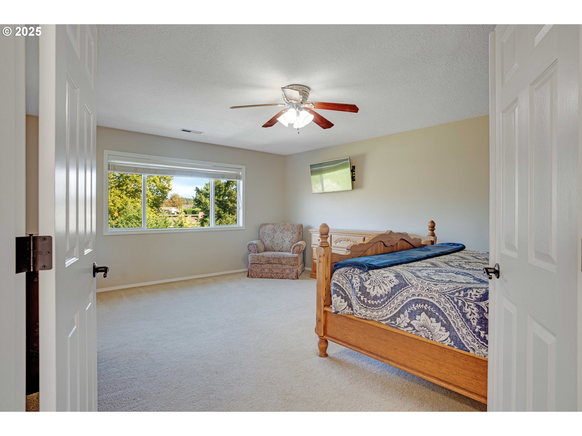 20194 CANYON RIDGE DR