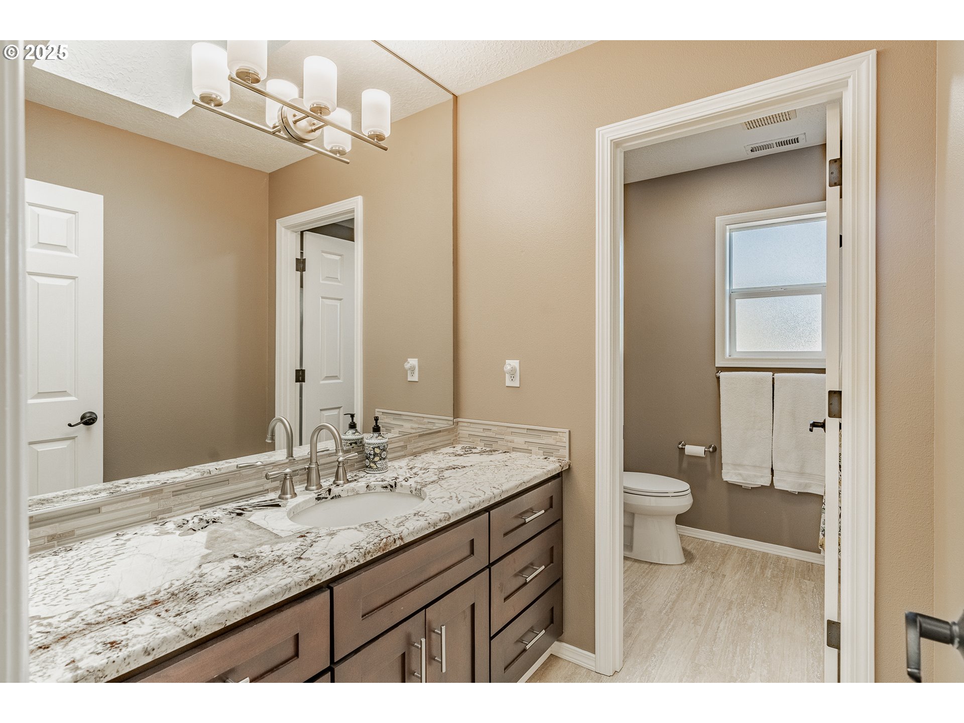 20194 CANYON RIDGE DR