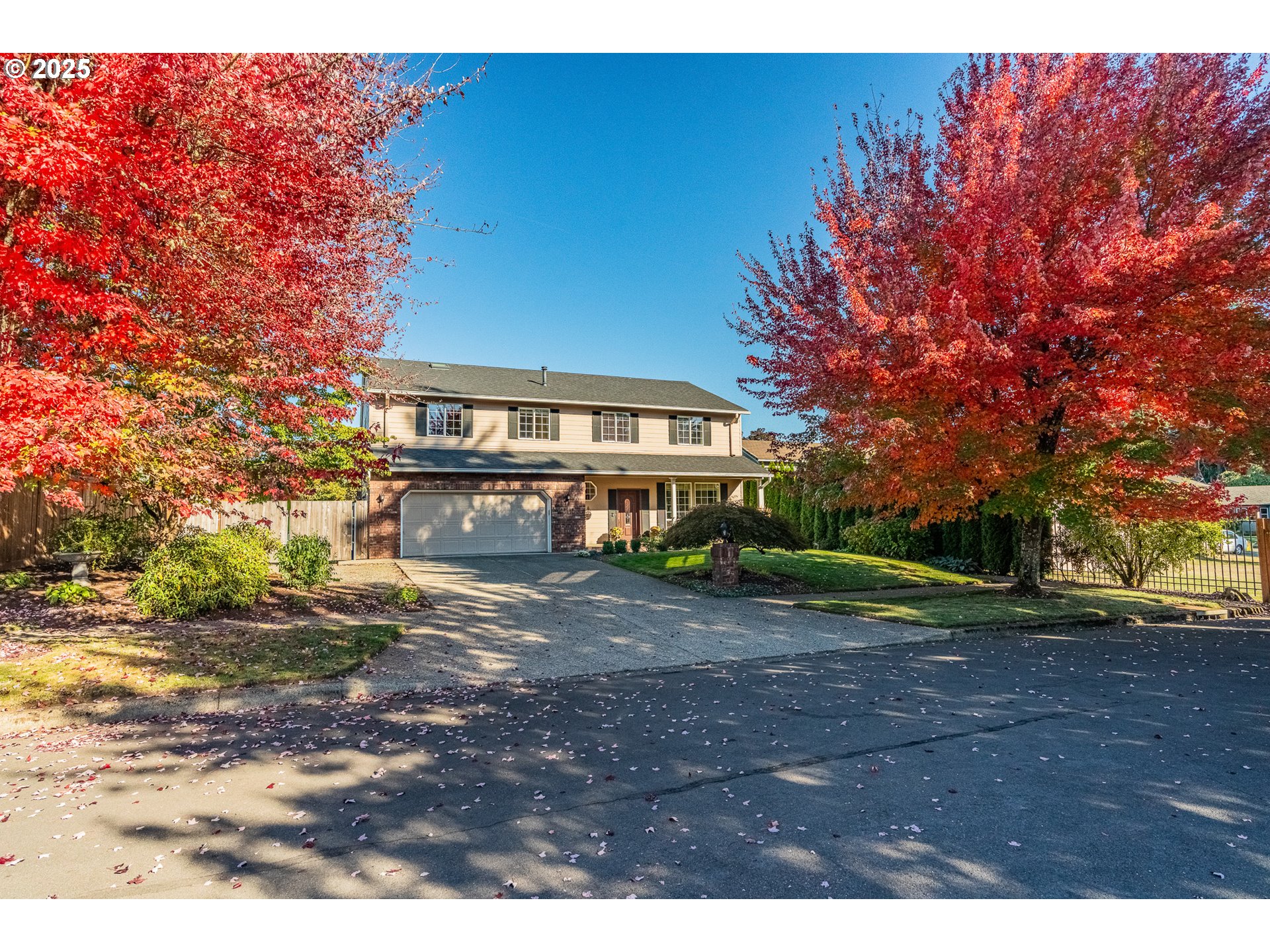 20194 CANYON RIDGE DR