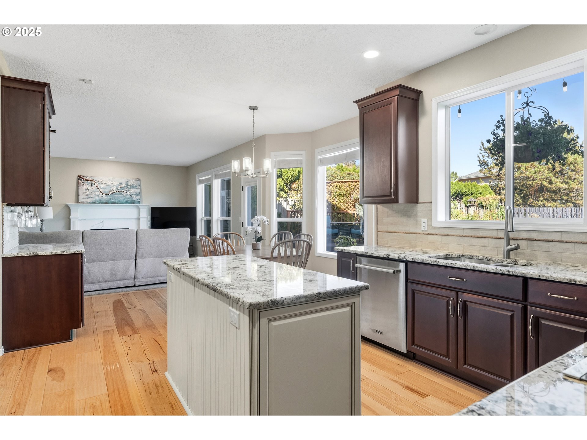 20194 CANYON RIDGE DR
