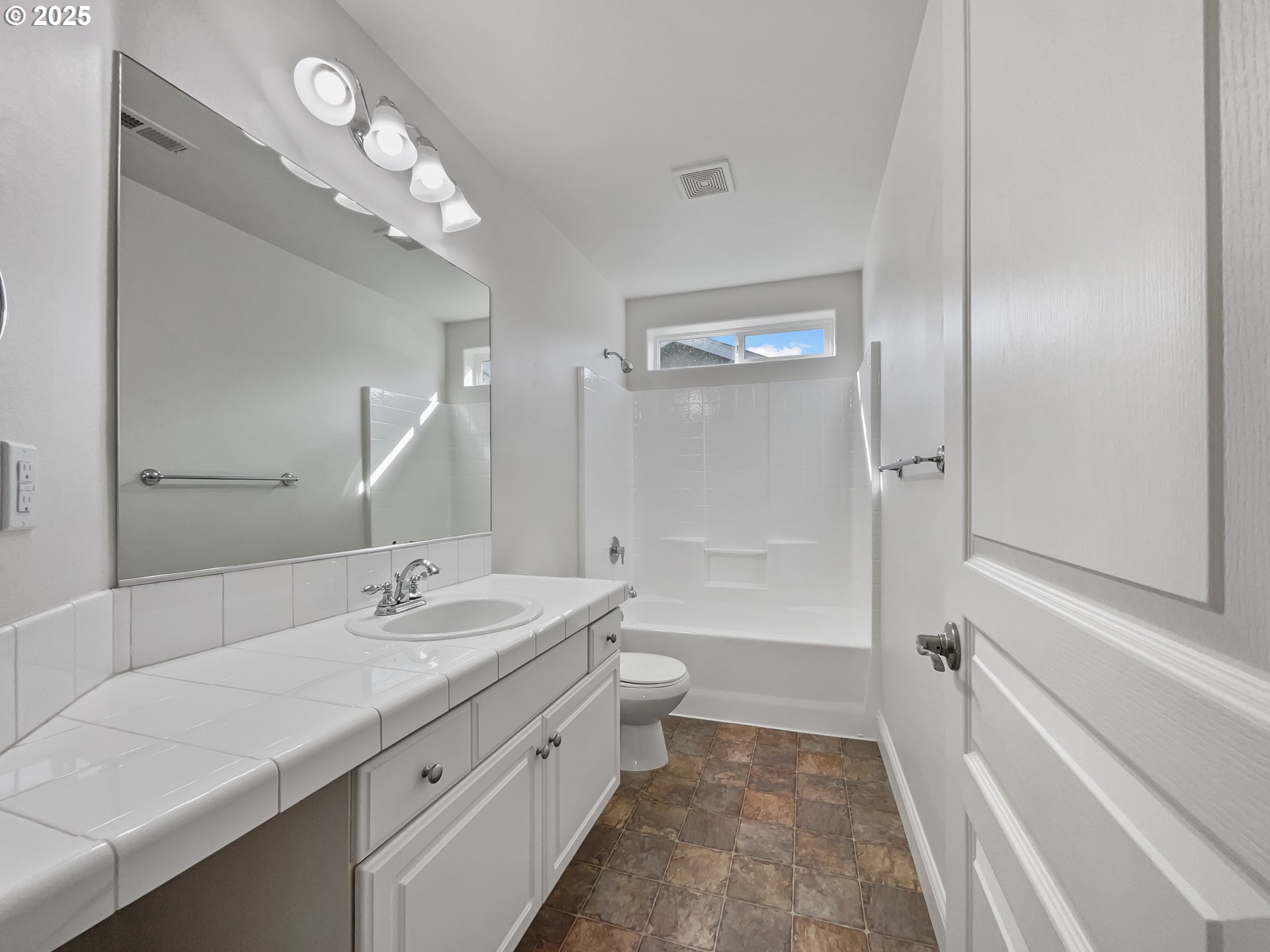 2799 N FREMONT ST