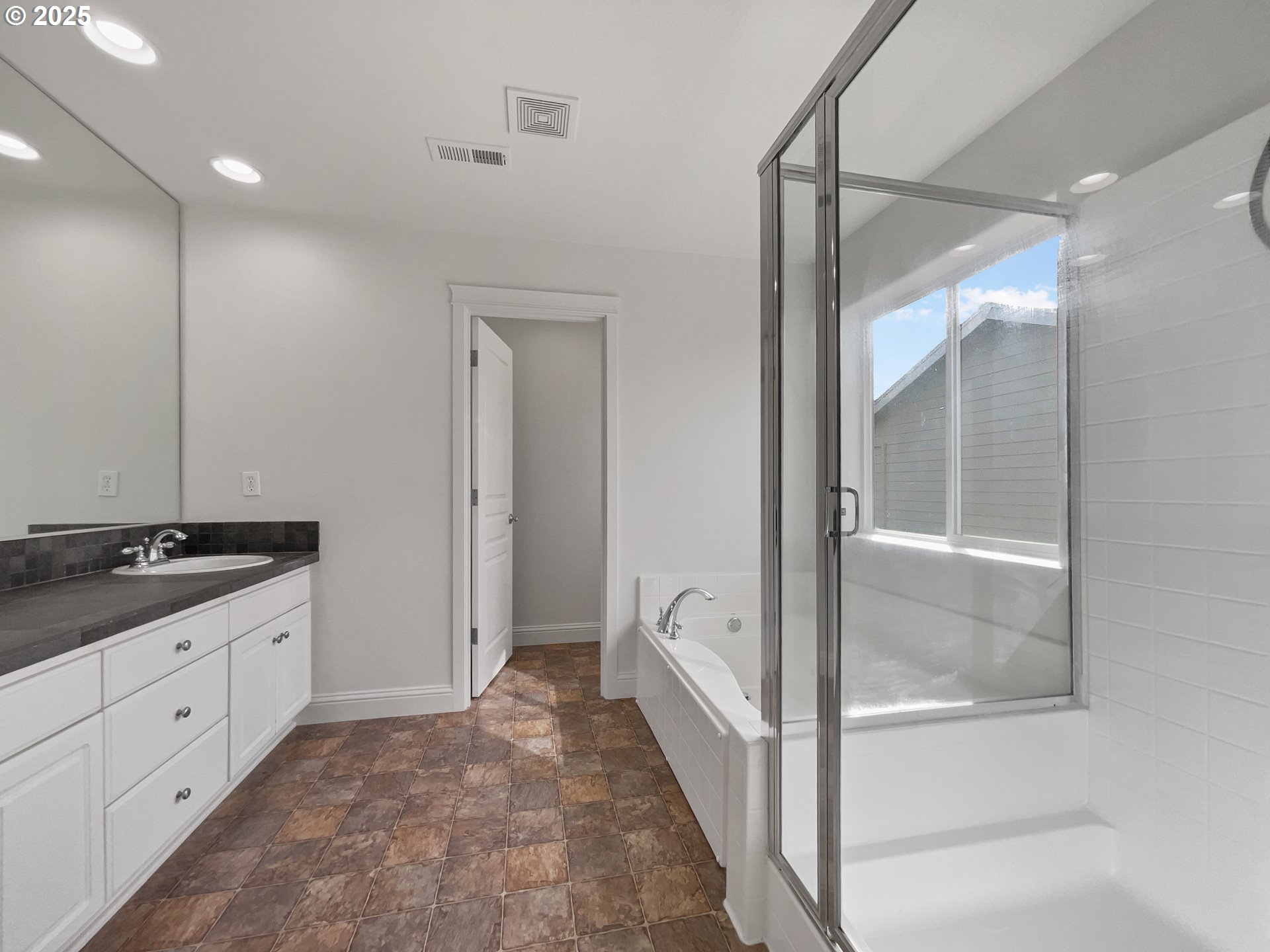 2799 N FREMONT ST