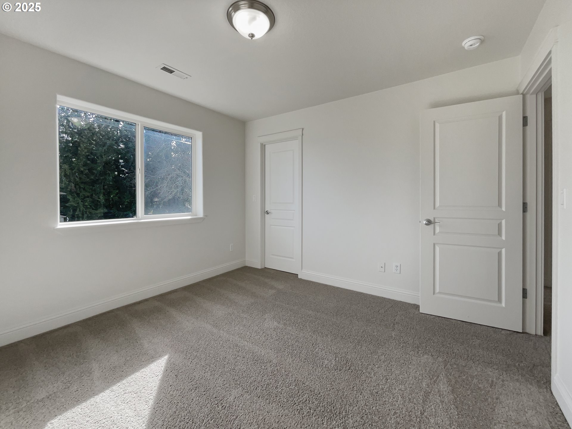 2799 N FREMONT ST
