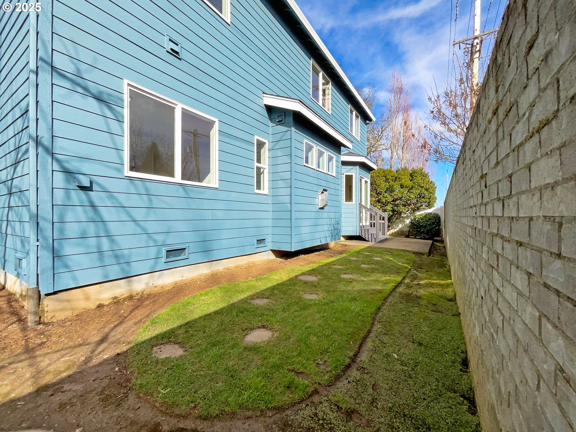 2799 N FREMONT ST