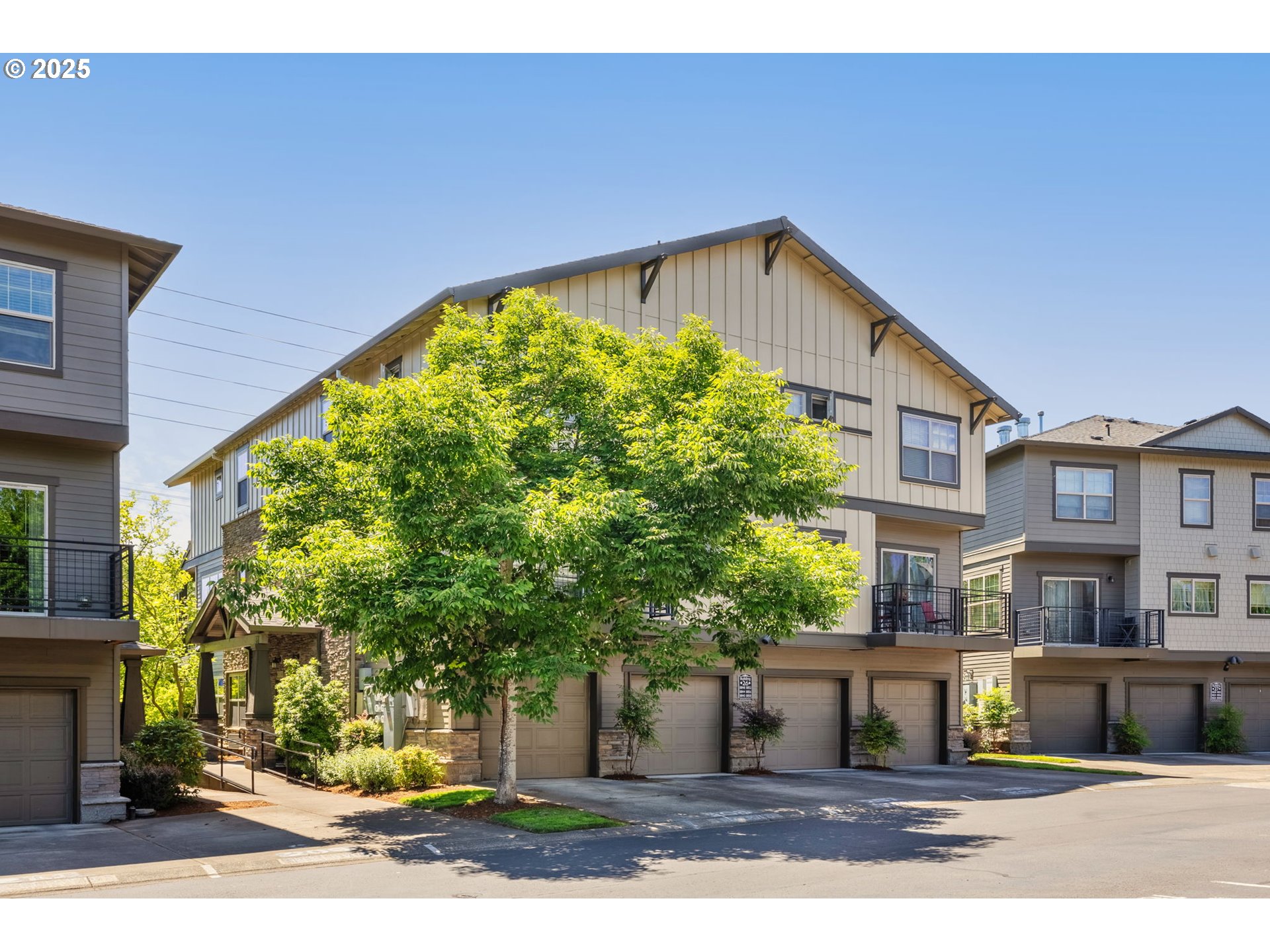 8844 NE BRENTFORD WAY, Hillsboro