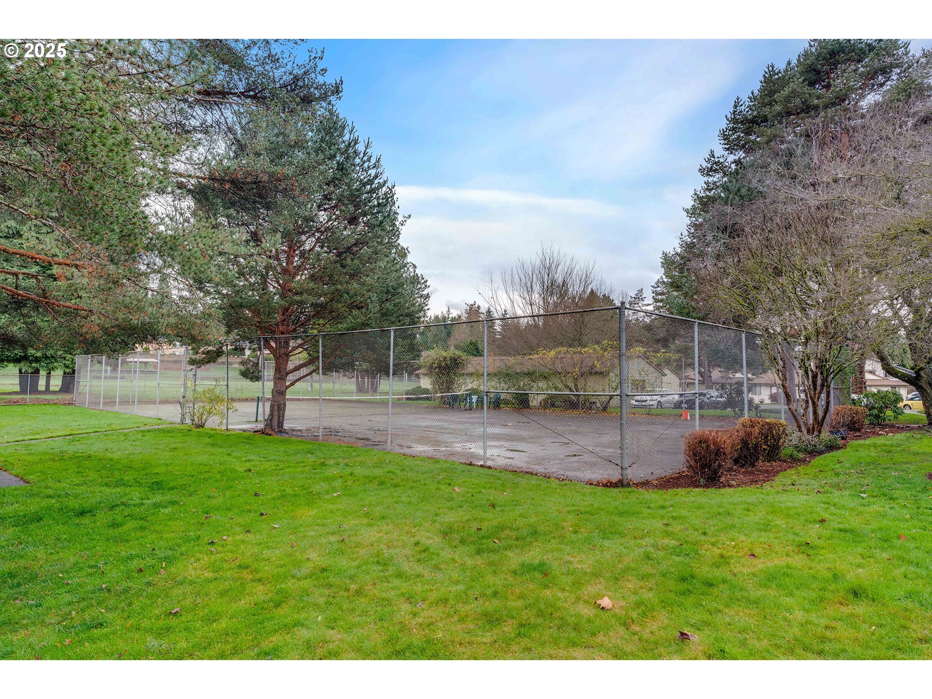 15946 NE FREMONT ST