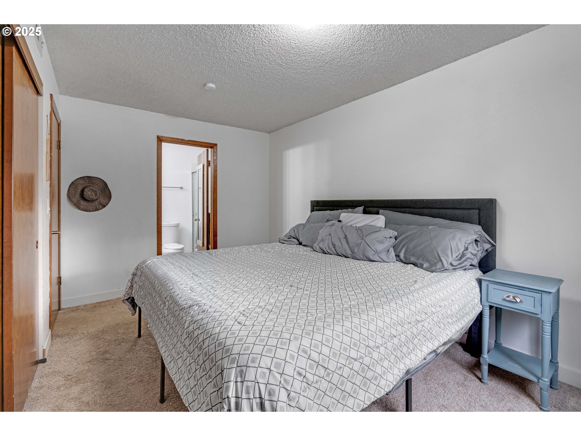 15946 NE FREMONT ST