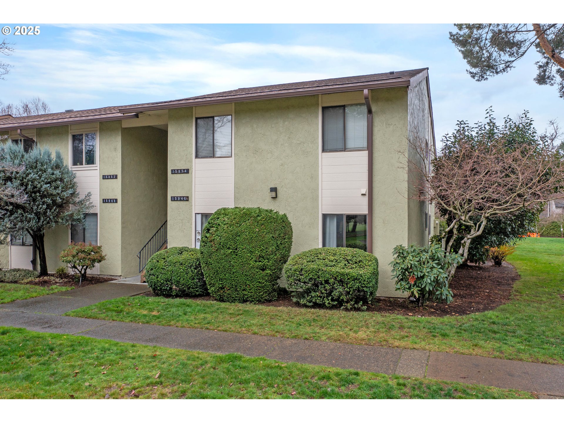 15946 NE FREMONT ST