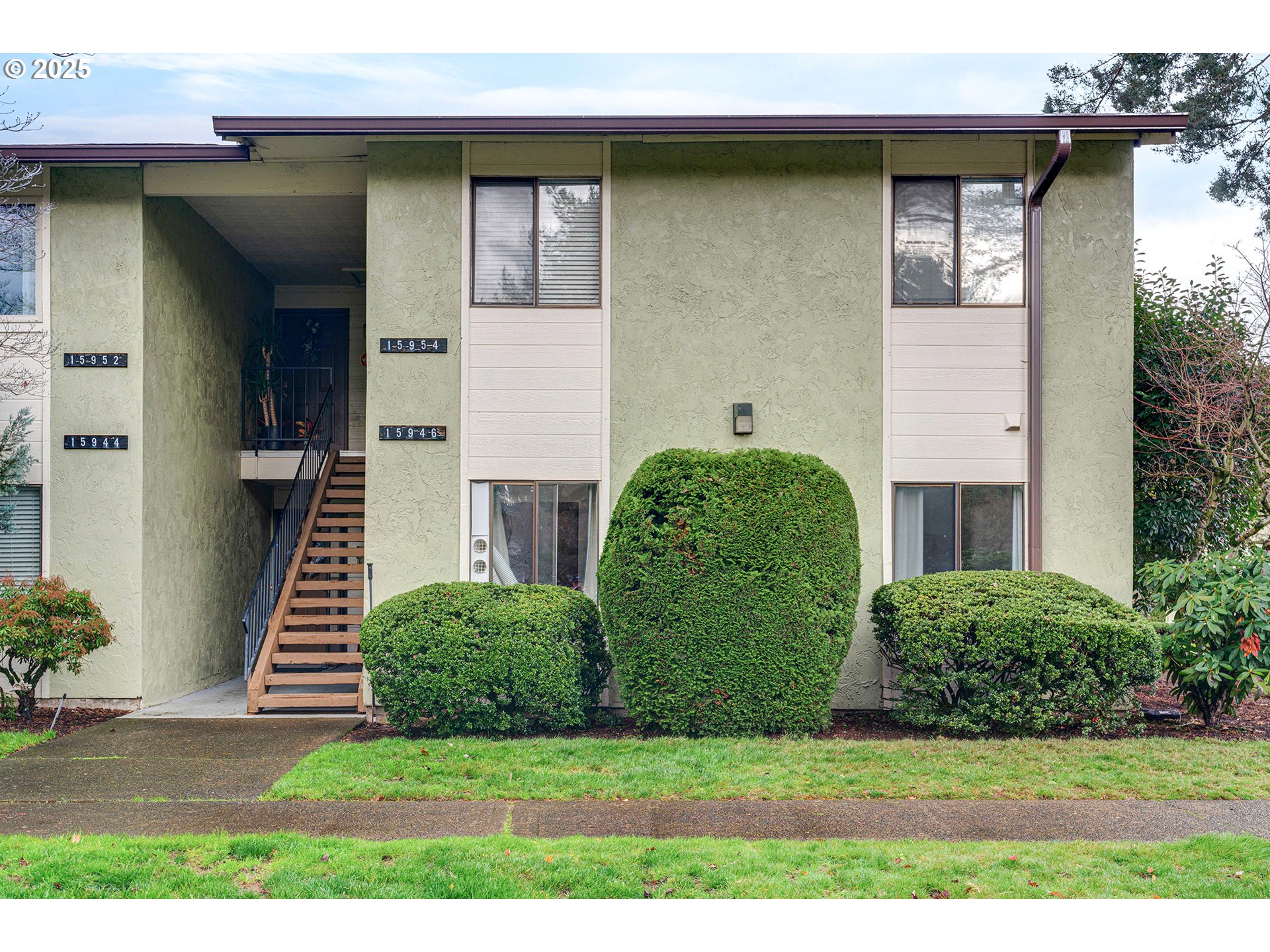 15946 NE FREMONT ST