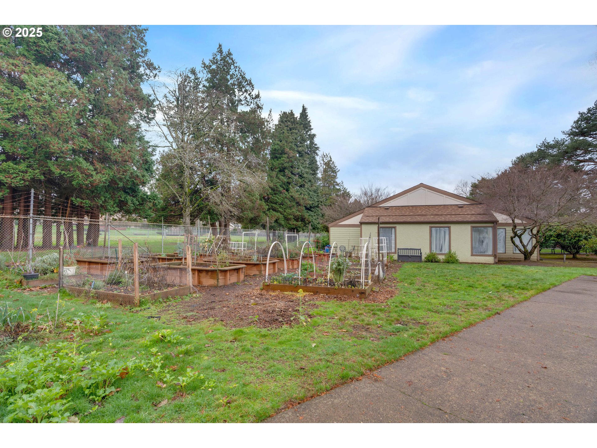 15946 NE FREMONT ST