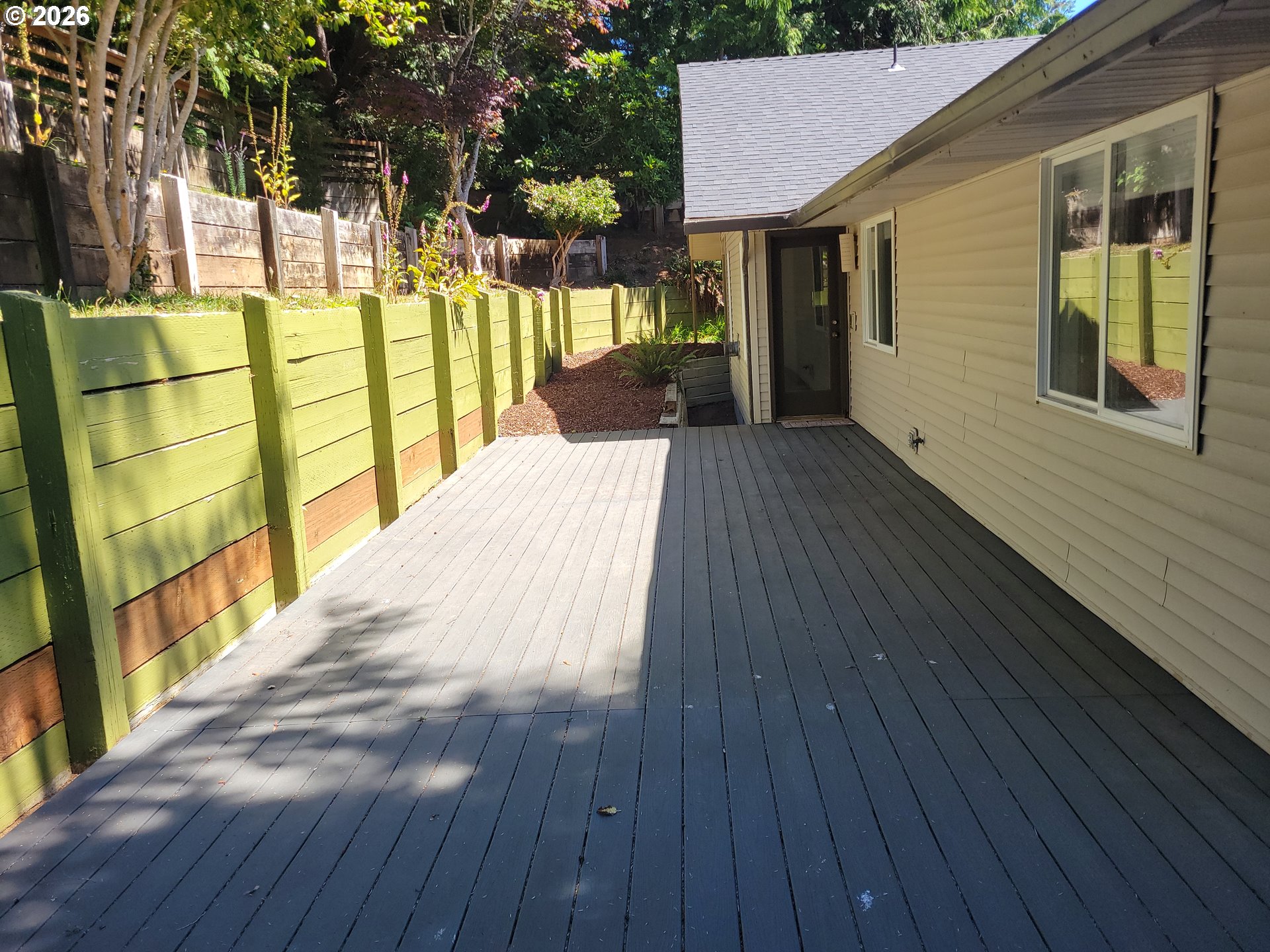 1255 NE LAKEWOOD