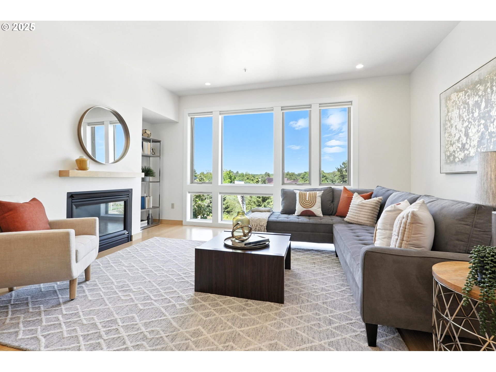 12600 SW CRESCENT ST 304