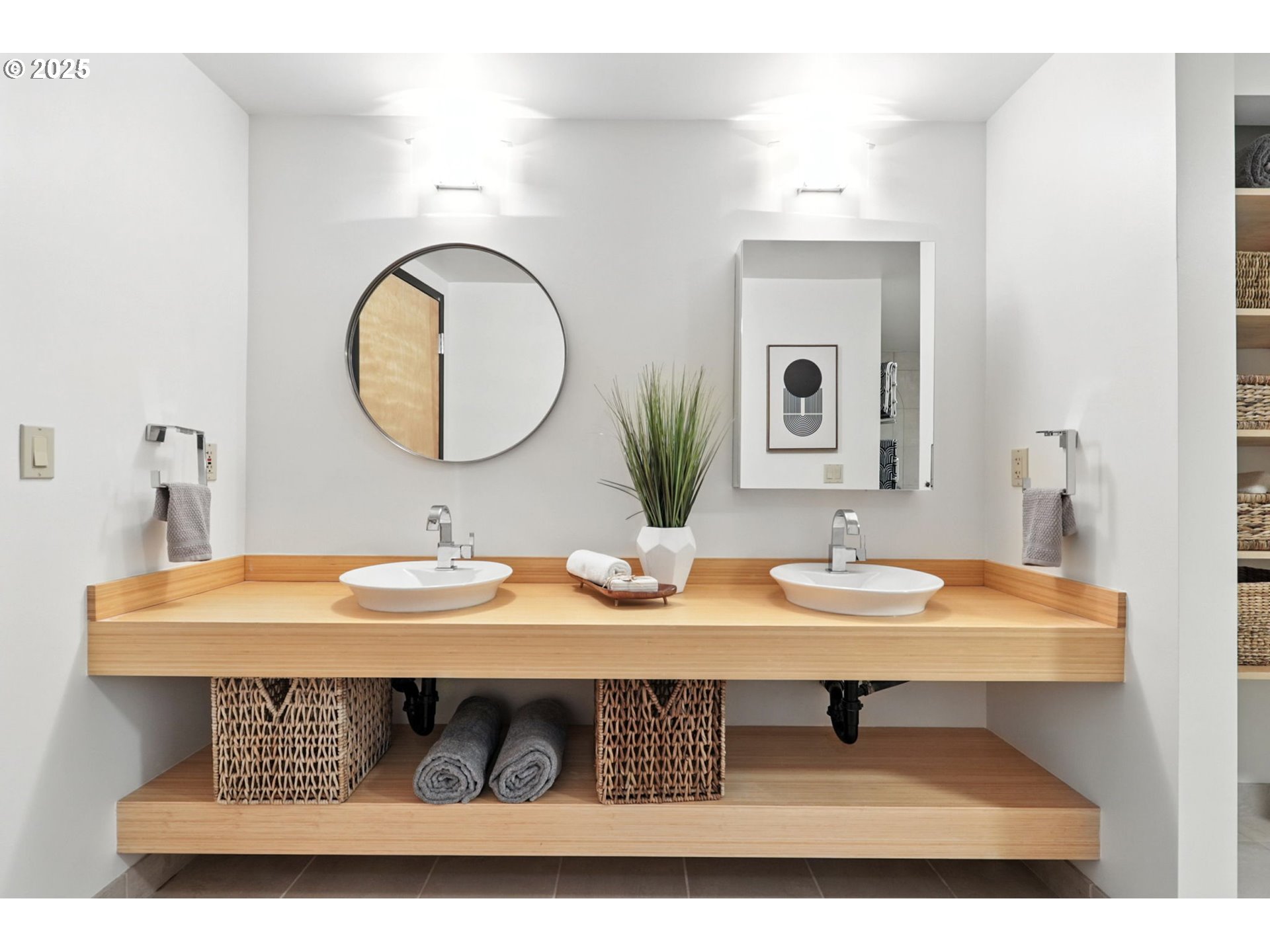 12600 SW CRESCENT ST 304