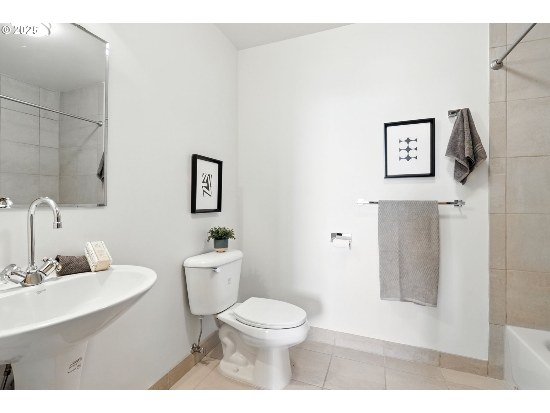 12600 SW CRESCENT ST 304