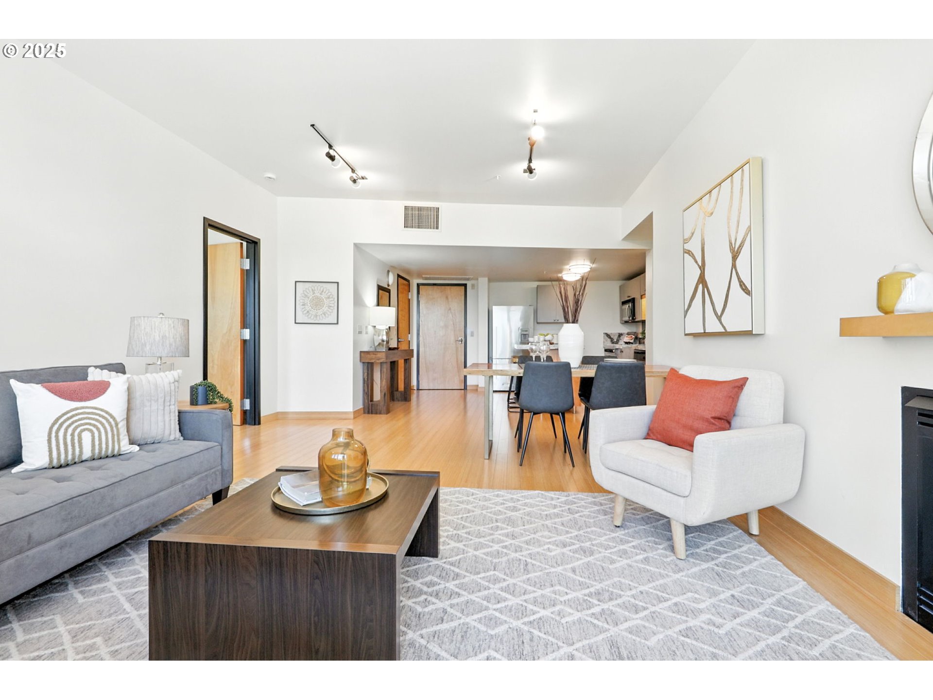 12600 SW CRESCENT ST 304