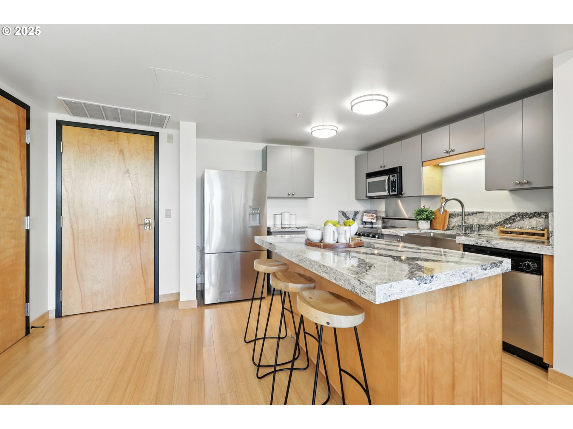 12600 SW CRESCENT ST 304