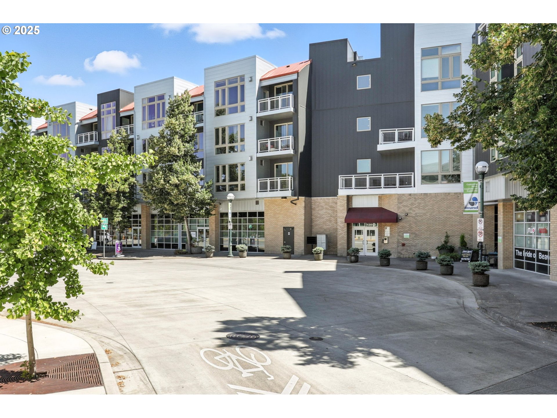 12600 SW CRESCENT ST 304