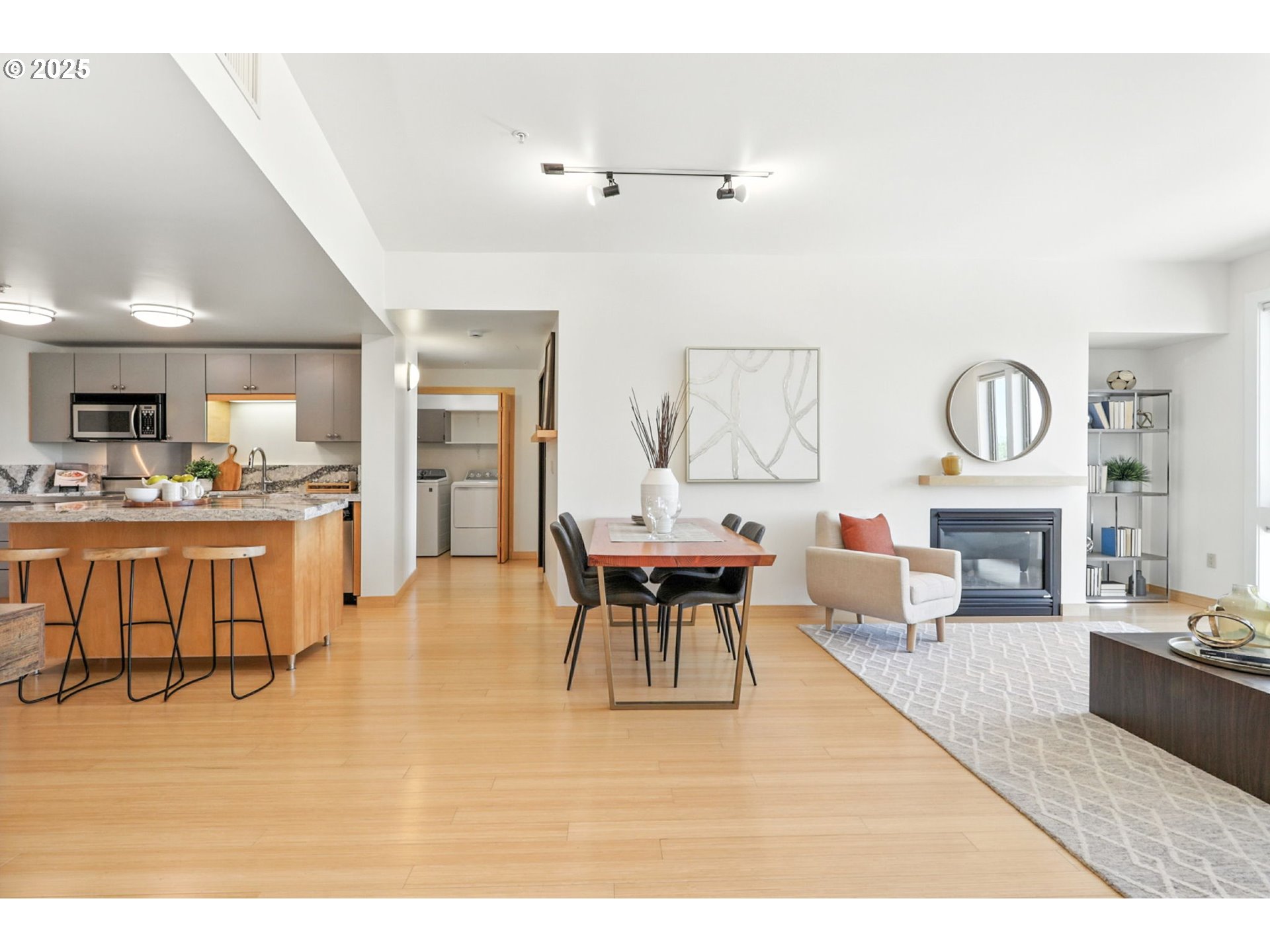 12600 SW CRESCENT ST 304