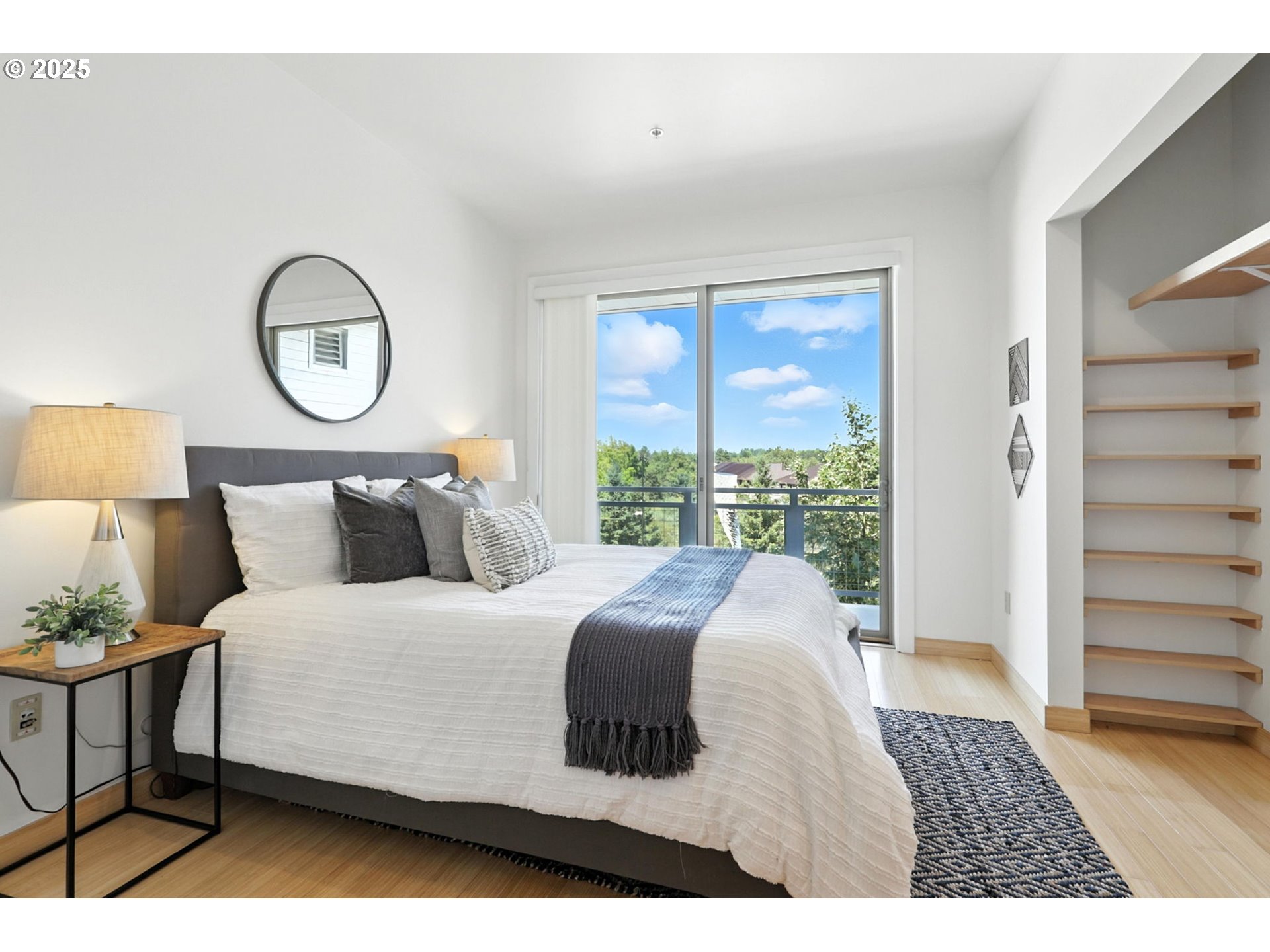 12600 SW CRESCENT ST 304