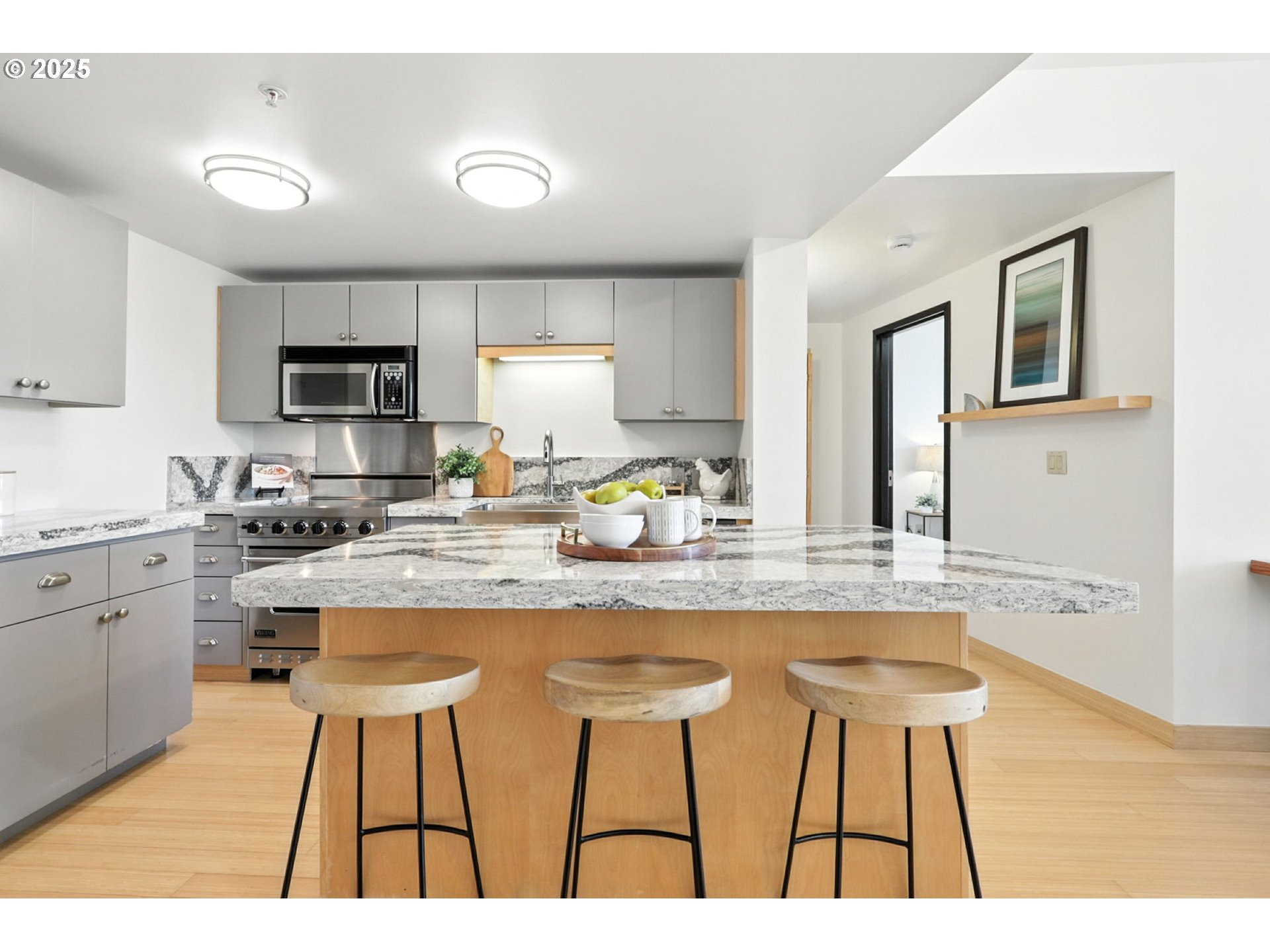 12600 SW CRESCENT ST 304