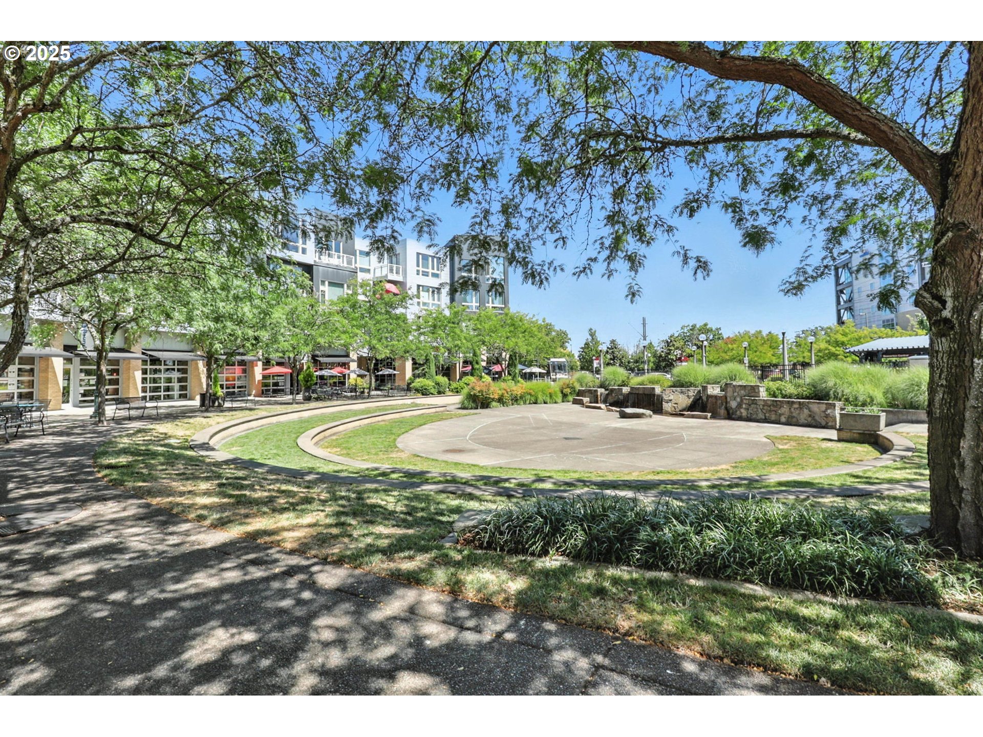 12600 SW CRESCENT ST 304