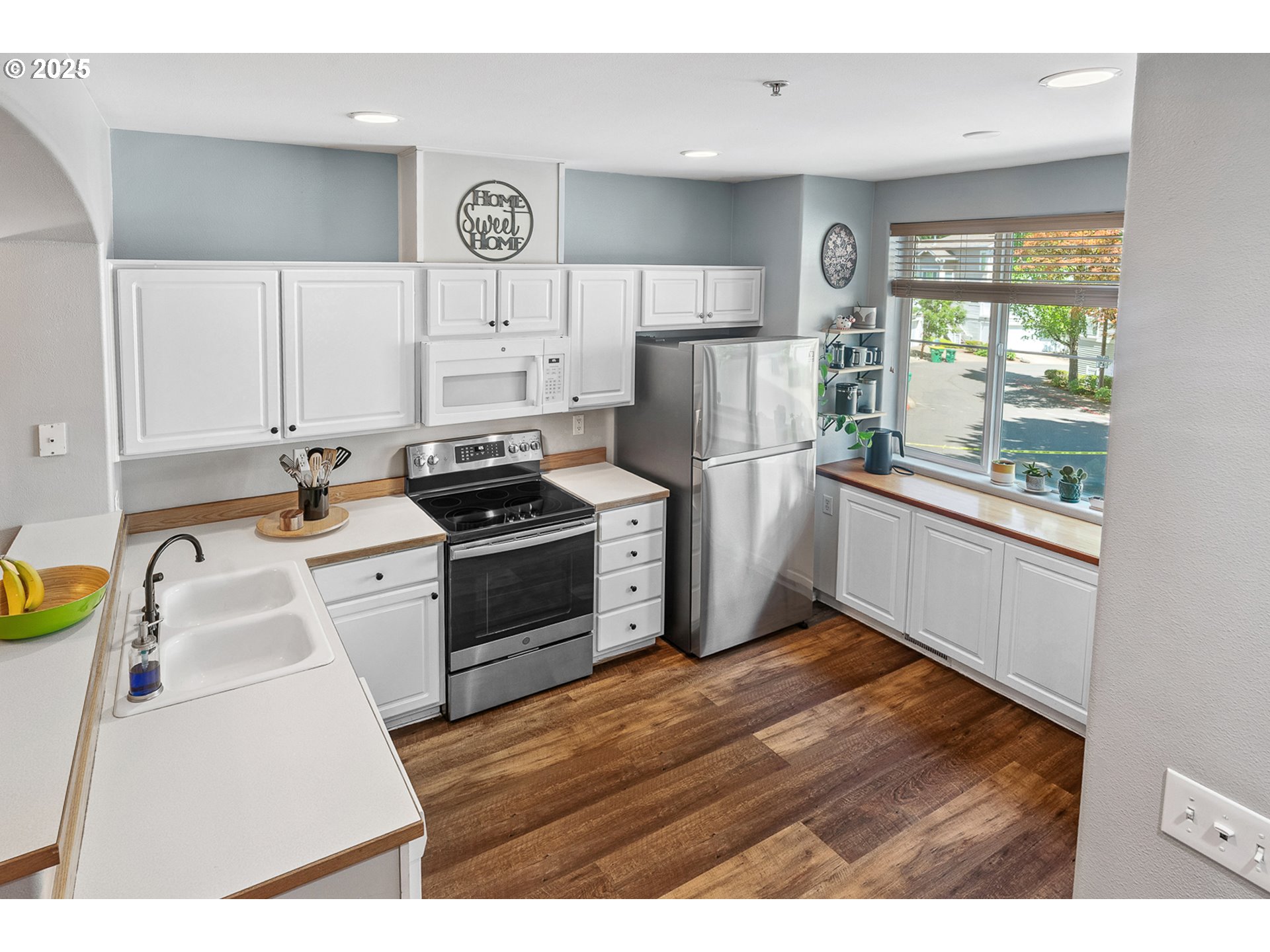 14198 SW BARROWS RD 3
