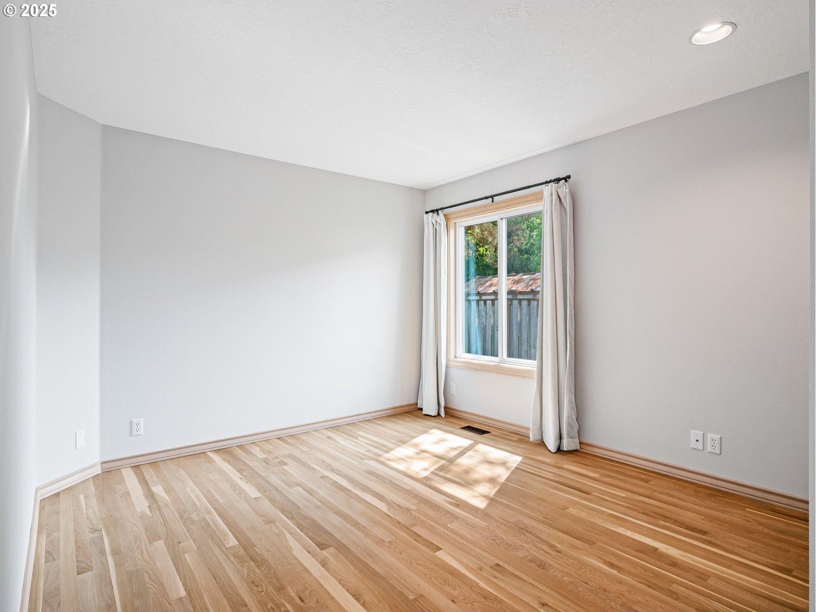 6797 SW FERNBROOK CT