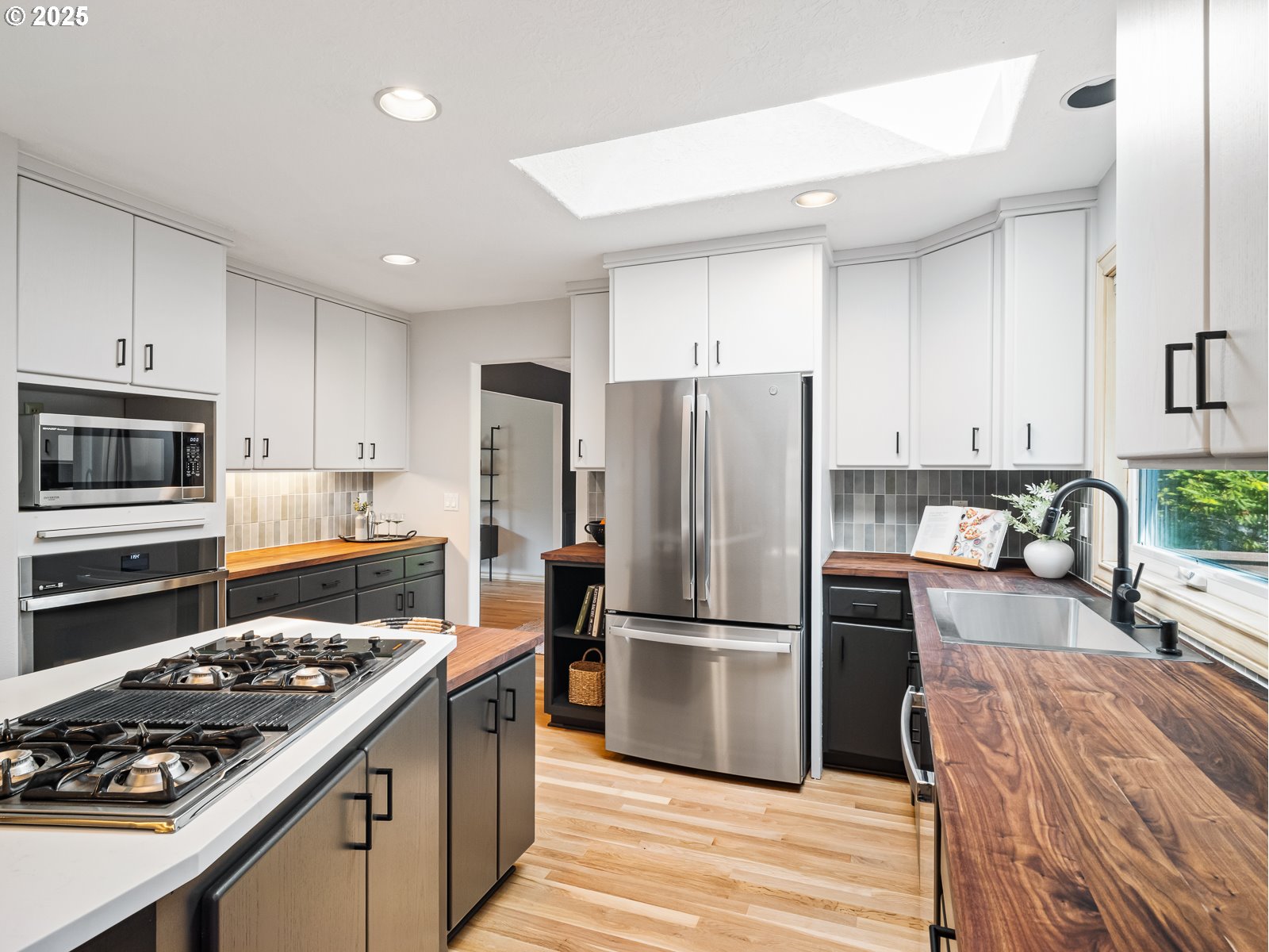 6797 SW FERNBROOK CT