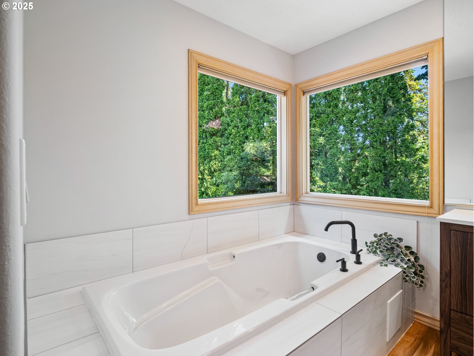 6797 SW FERNBROOK CT