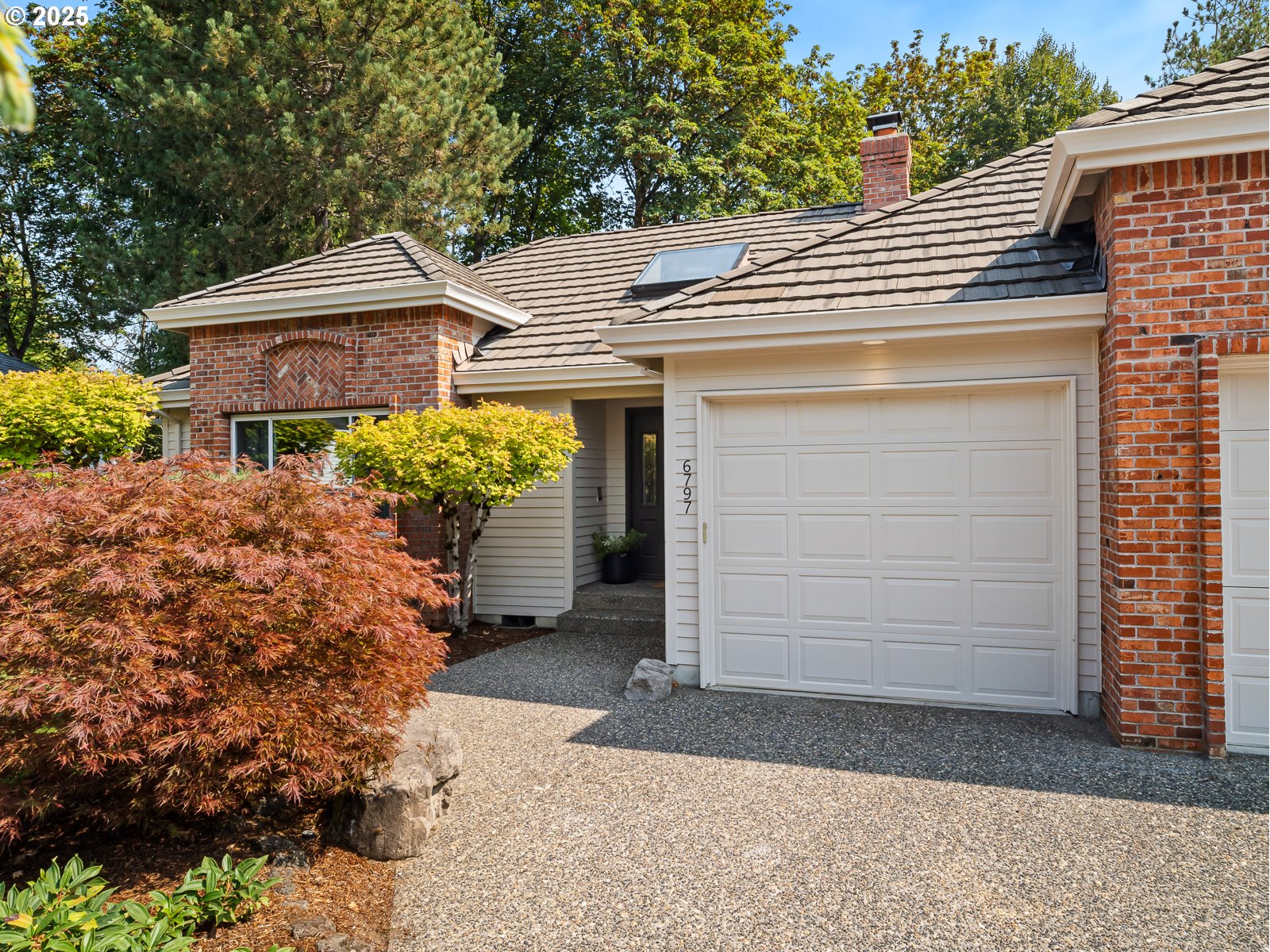 6797 SW FERNBROOK CT