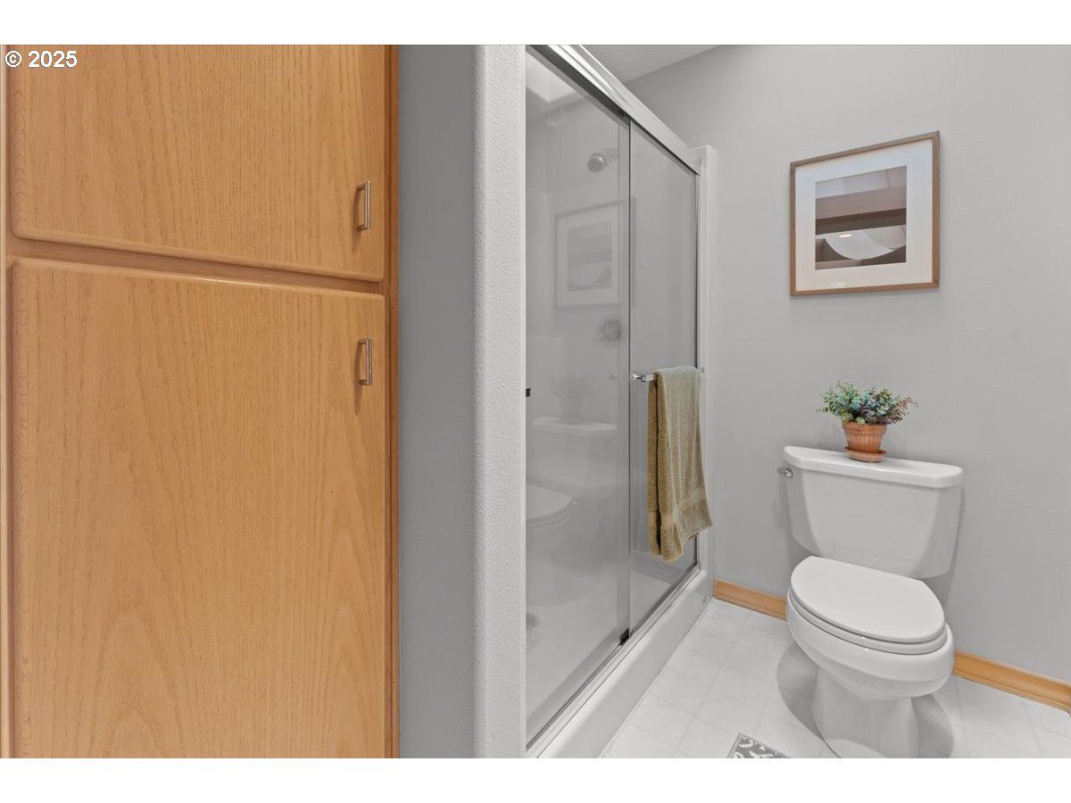 6797 SW FERNBROOK CT