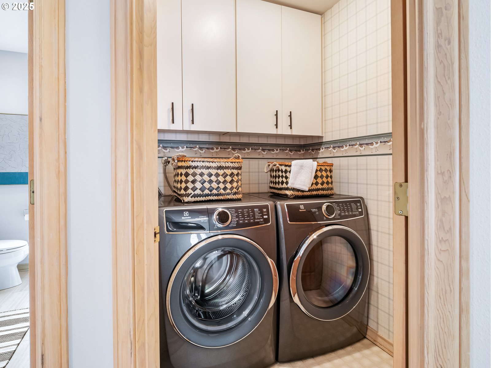 6797 SW FERNBROOK CT