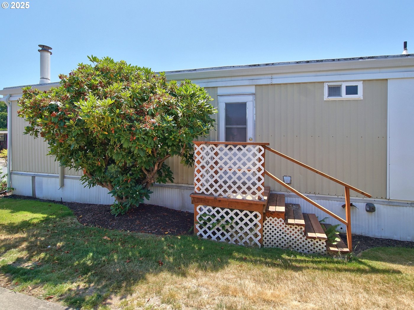 2681 SE River Rd RD 44