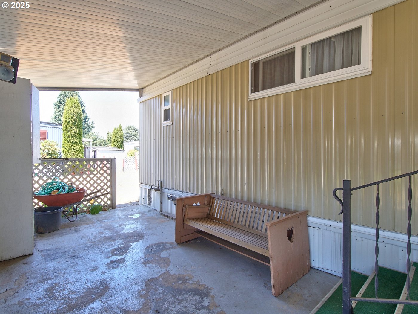 2681 SE River Rd RD 44