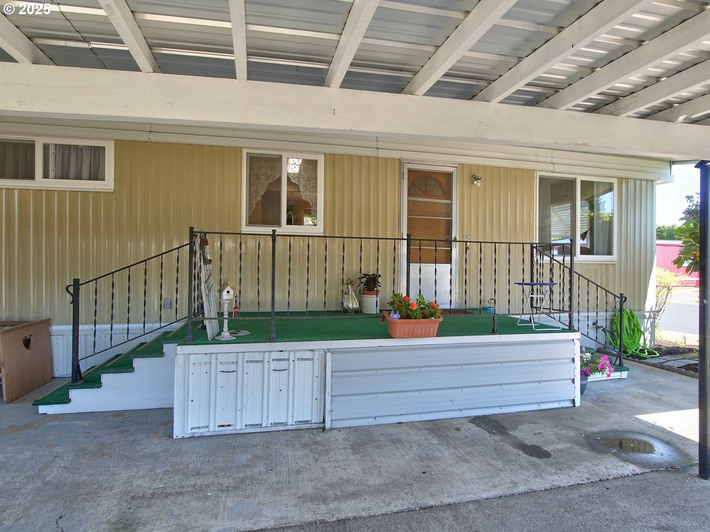 2681 SE River Rd RD 44