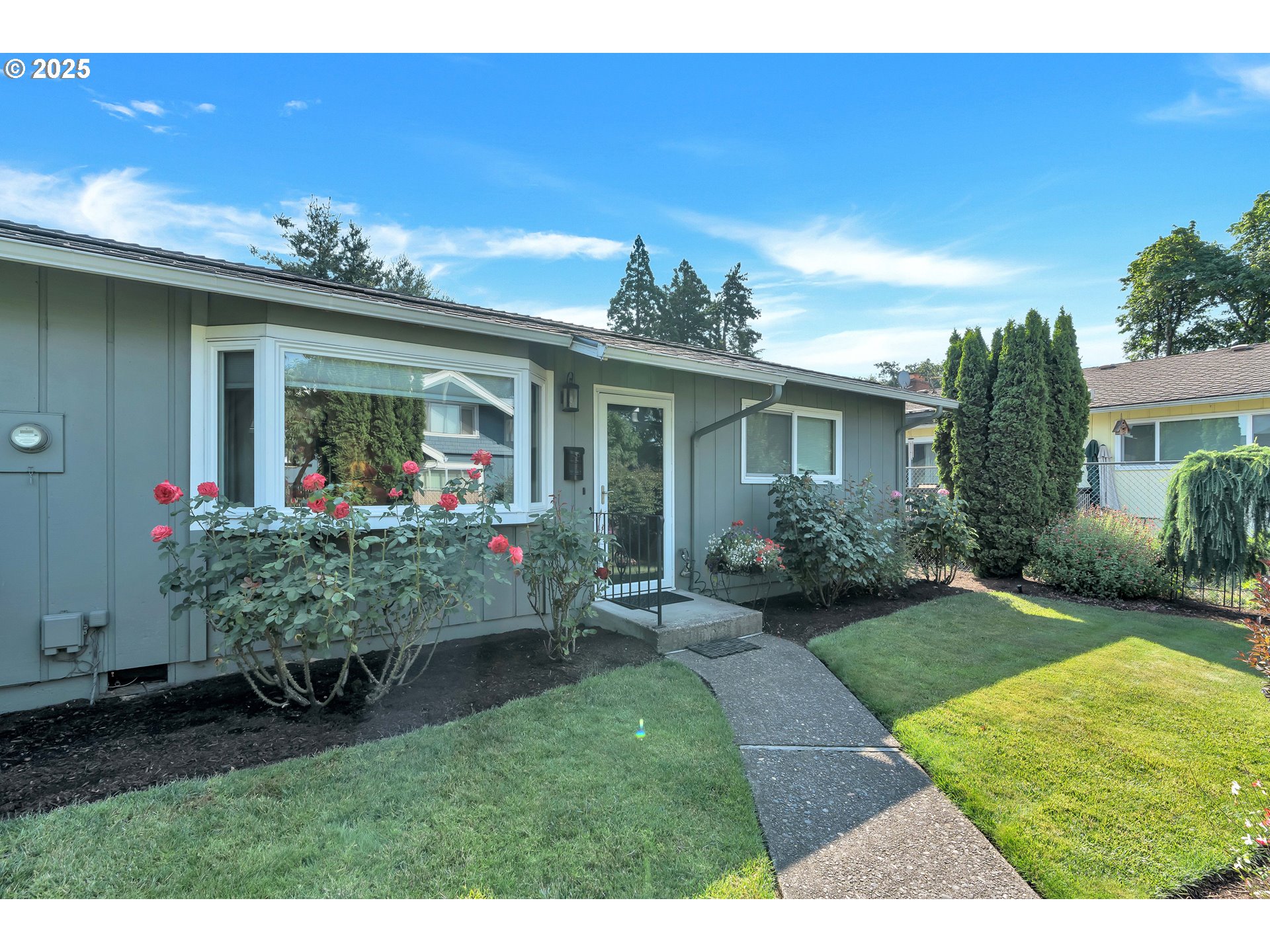 455 FIRST ST