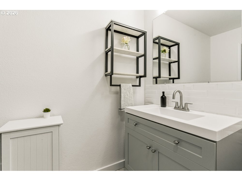 4364 SW DICKINSON ST 36