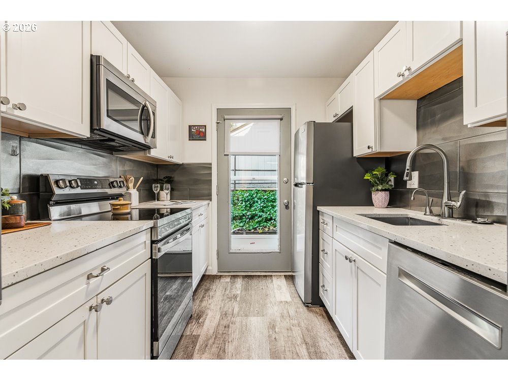 4364 SW DICKINSON ST 36