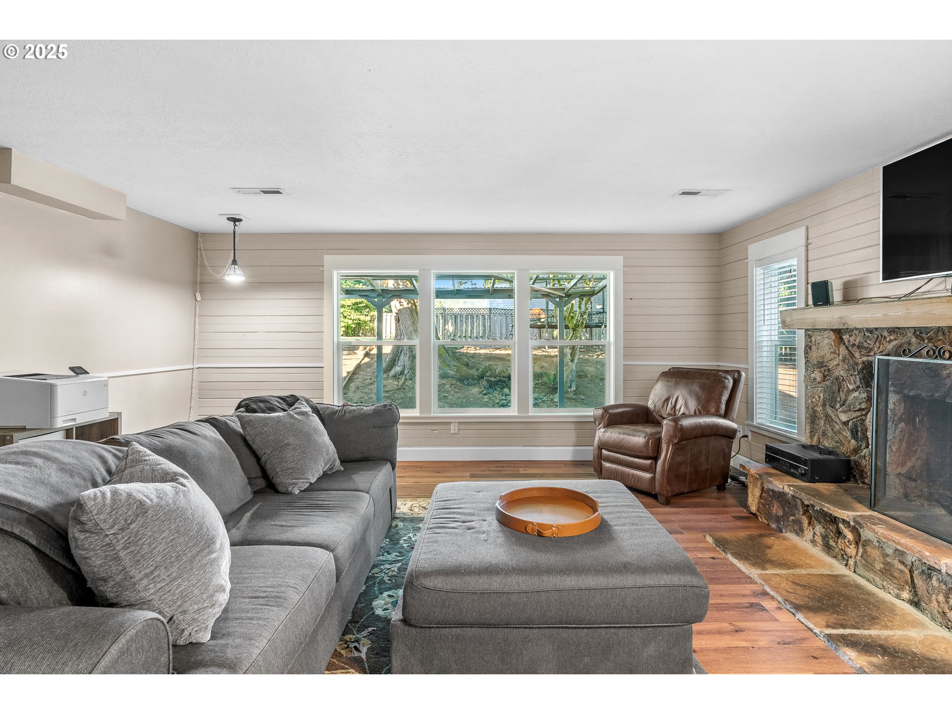 1101 RYAN CT
