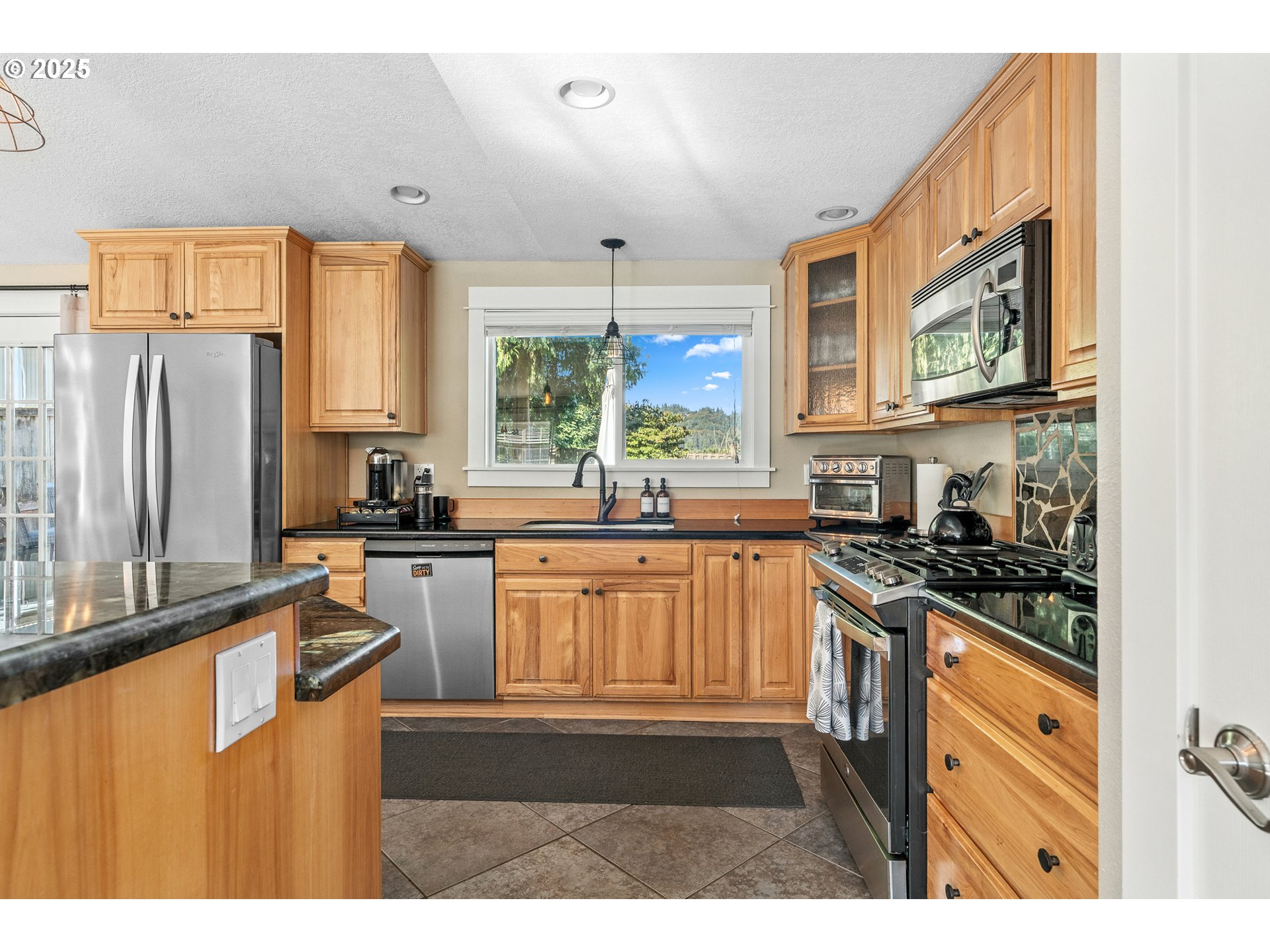 1101 RYAN CT