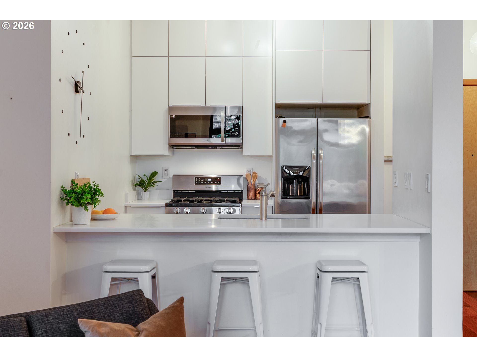 1030 NW JOHNSON ST 201