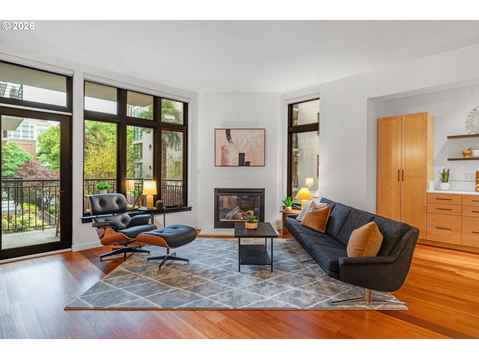 1030 NW JOHNSON ST 201