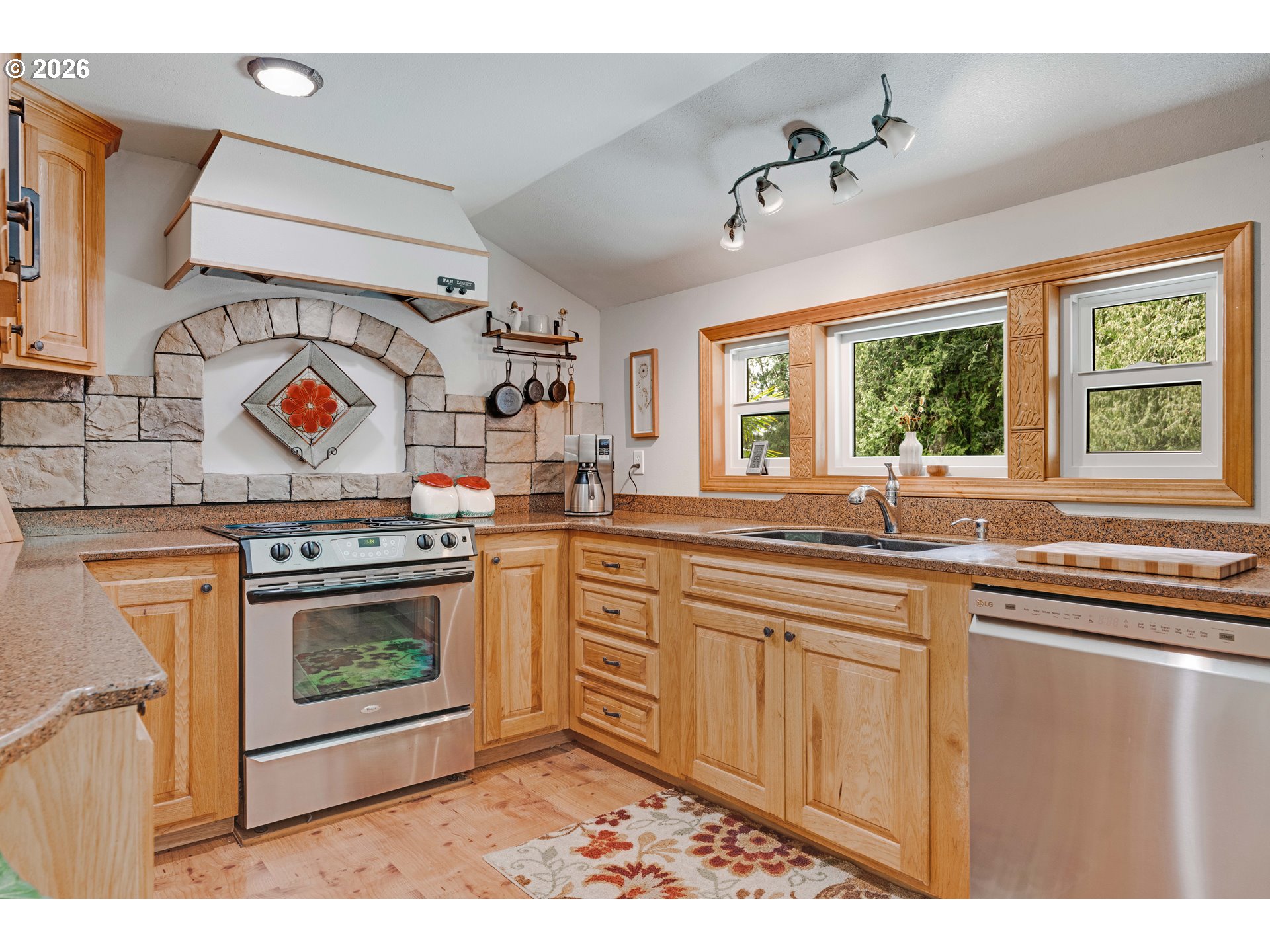 25465 S BEAVERCREEK RD