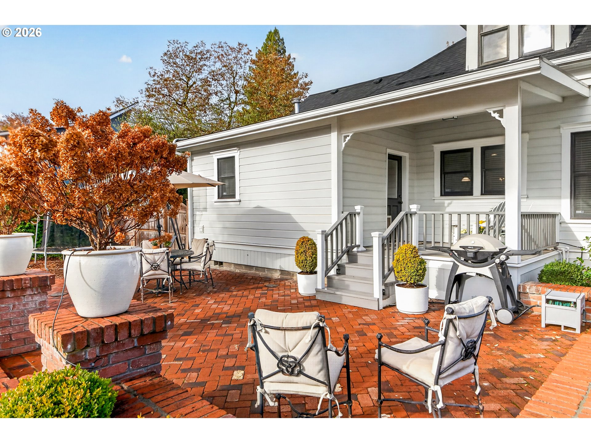 810 JQ ADAMS ST