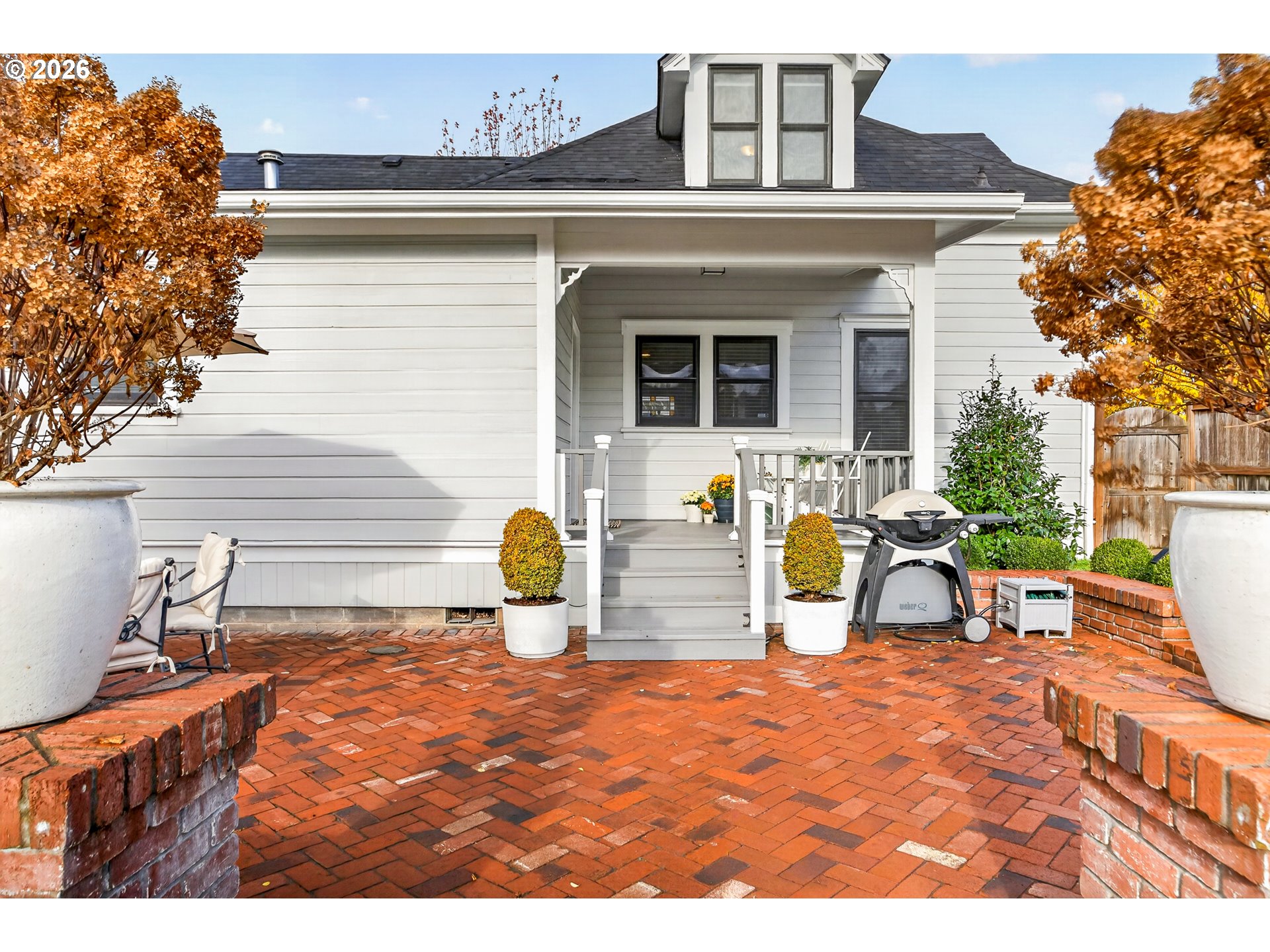 810 JQ ADAMS ST