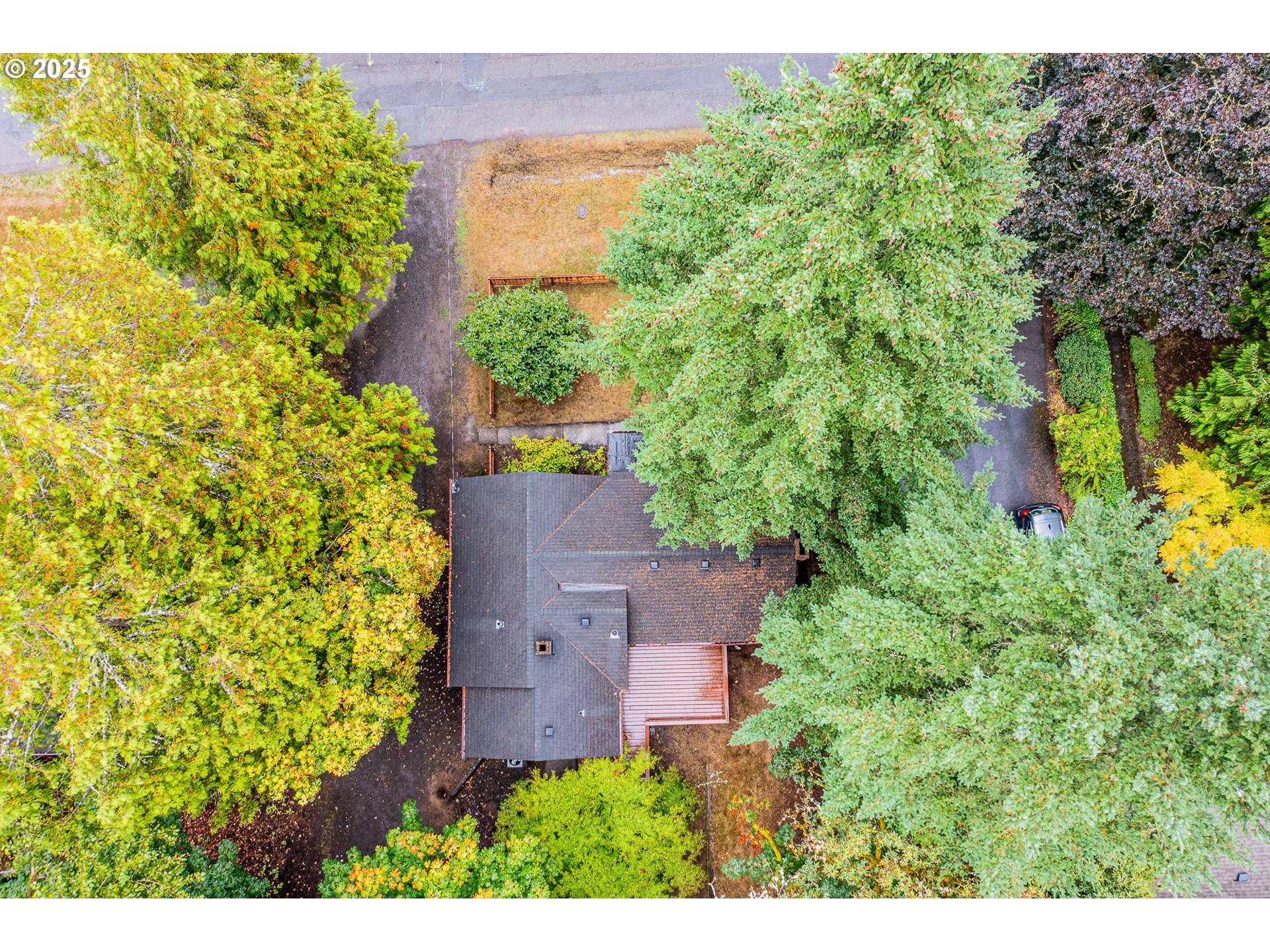 9939/9927 SW 25TH AVE