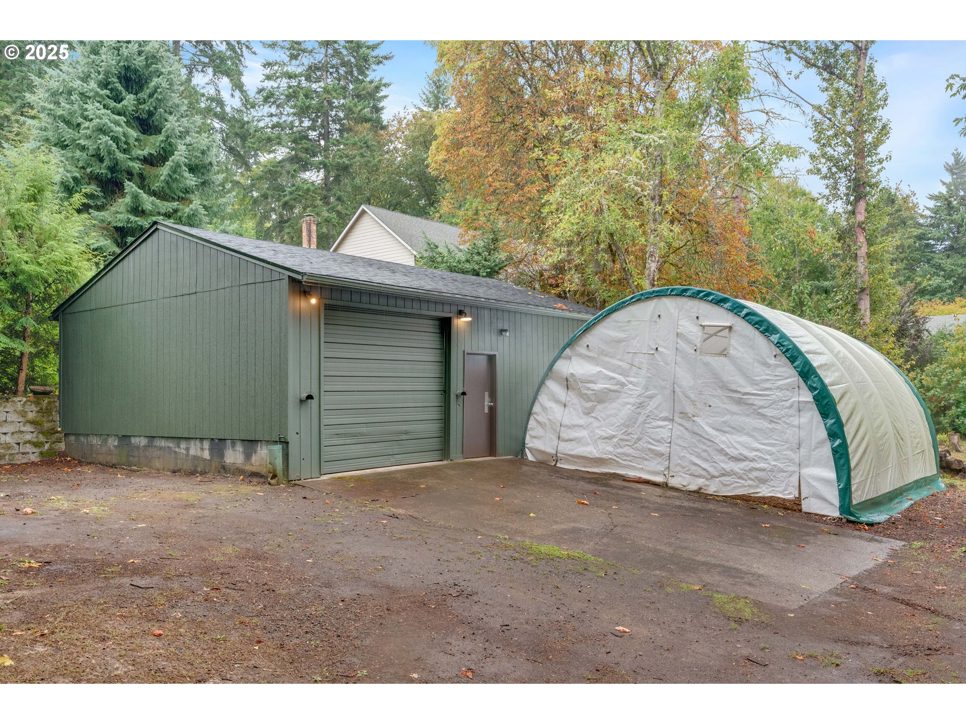 9939/9927 SW 25TH AVE