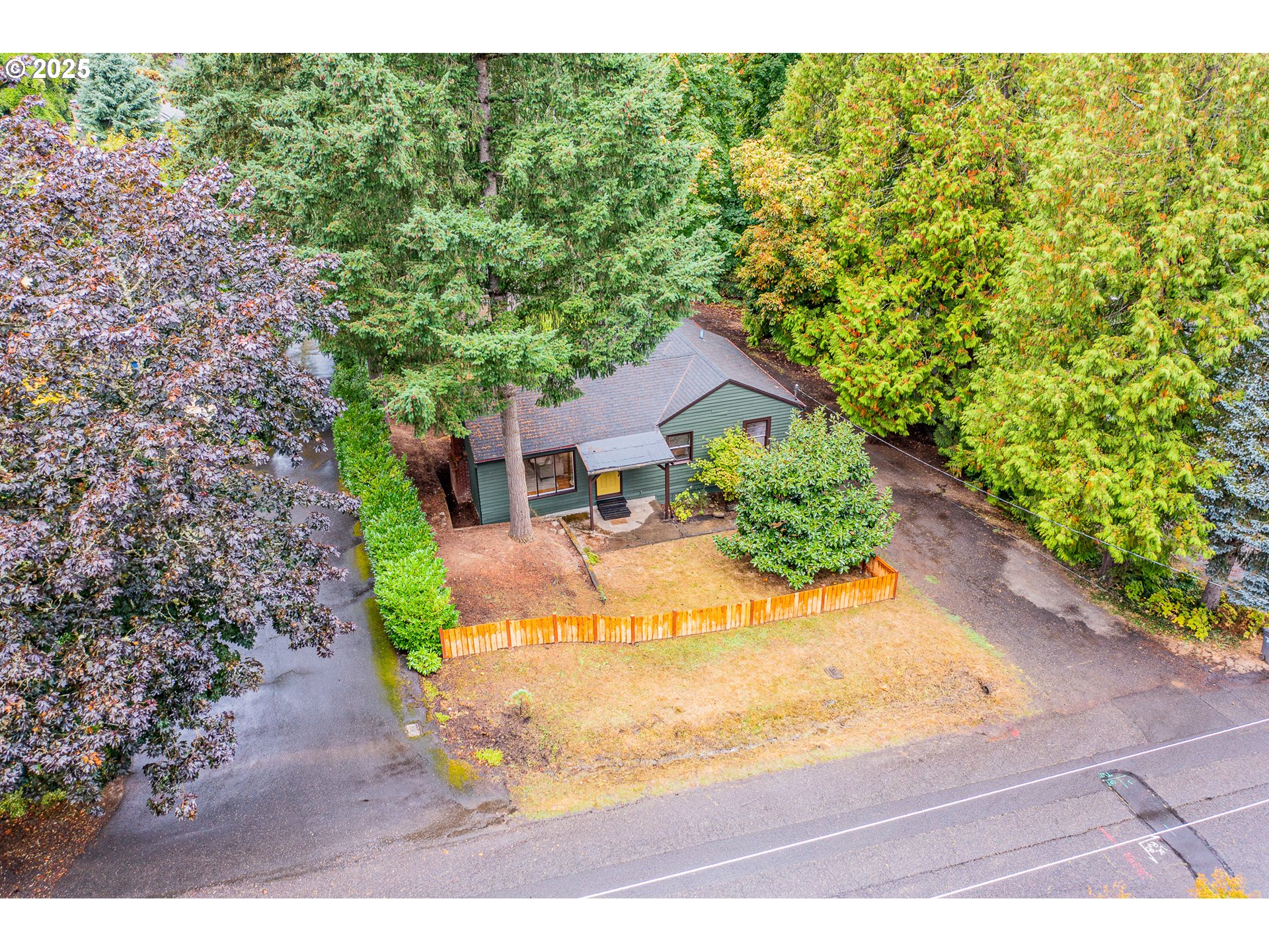9939/9927 SW 25TH AVE