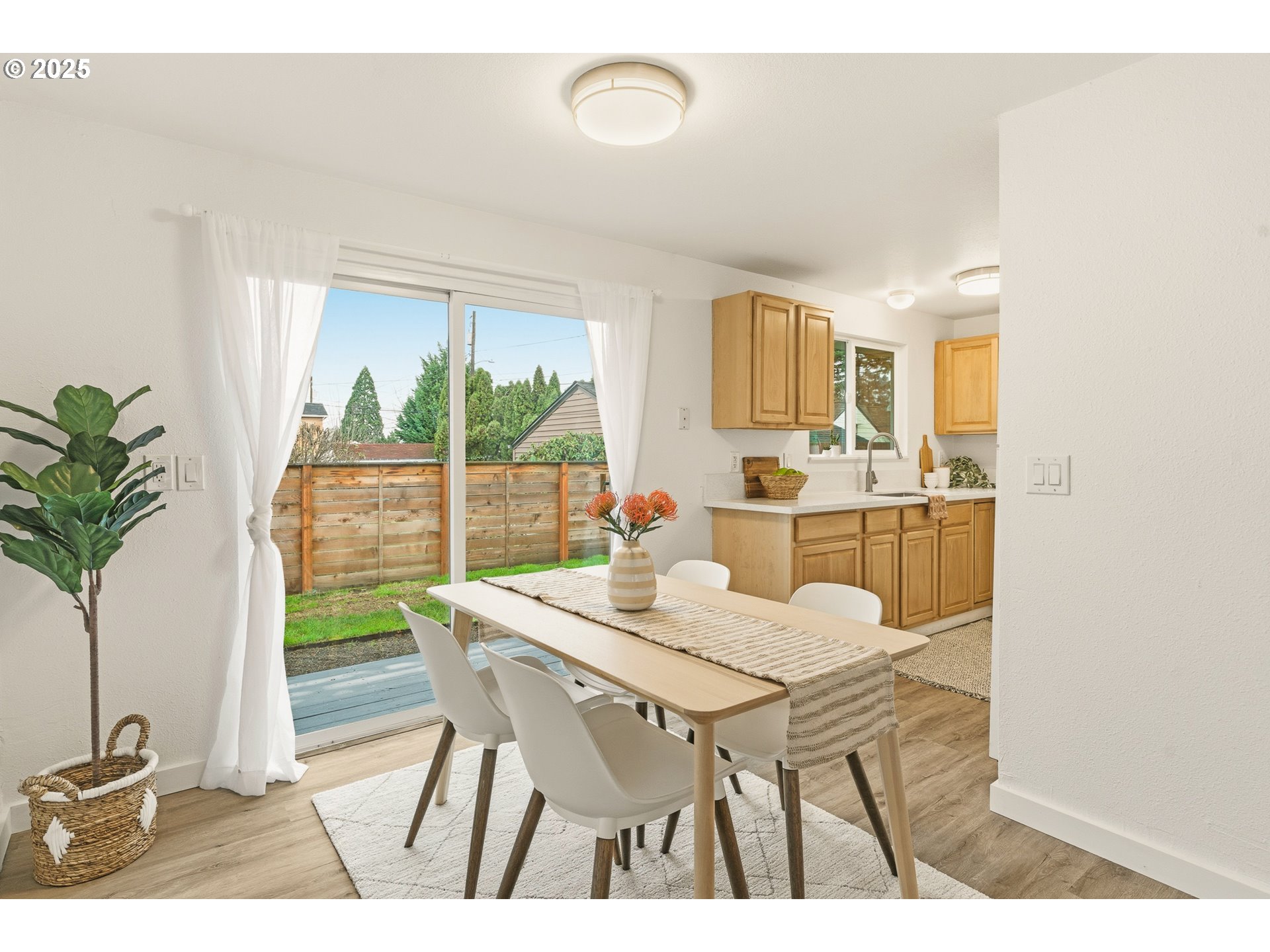 6414 NE CLEVELAND AVE