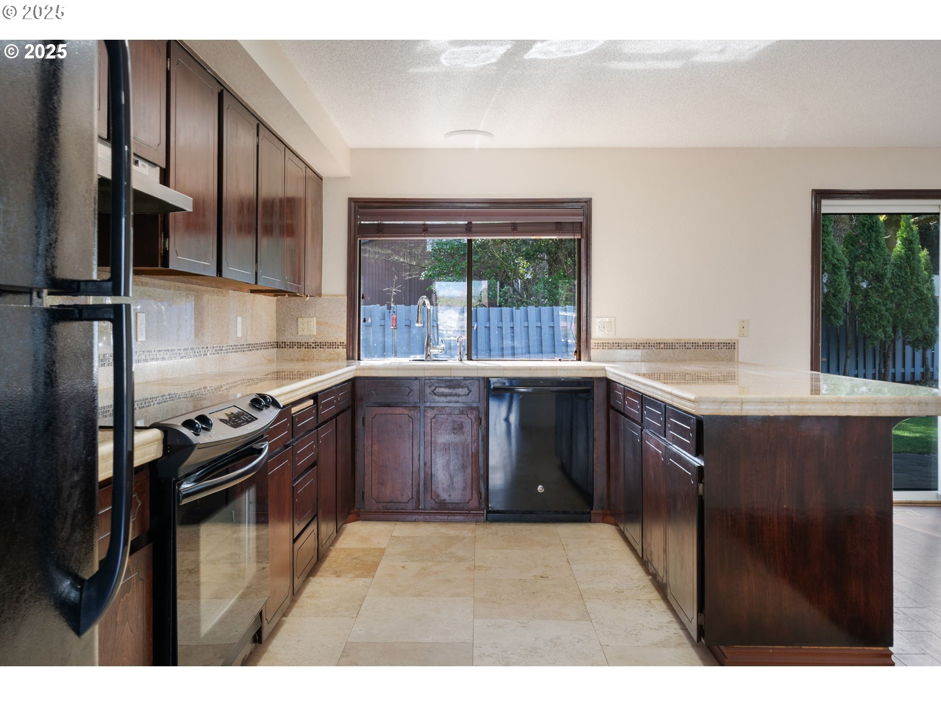 10640 SW BLACK DIAMOND WAY